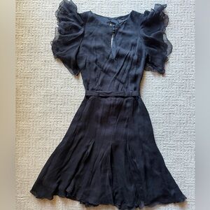 (SOLD) bebe Black Chiffon Keyhole Fluttery Dress (S)